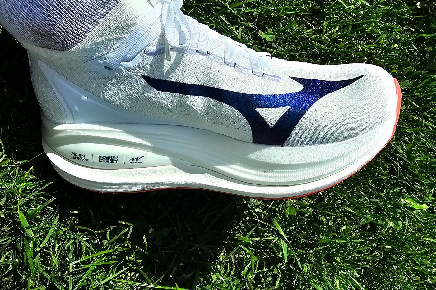 Mizuno Neo Vista 2